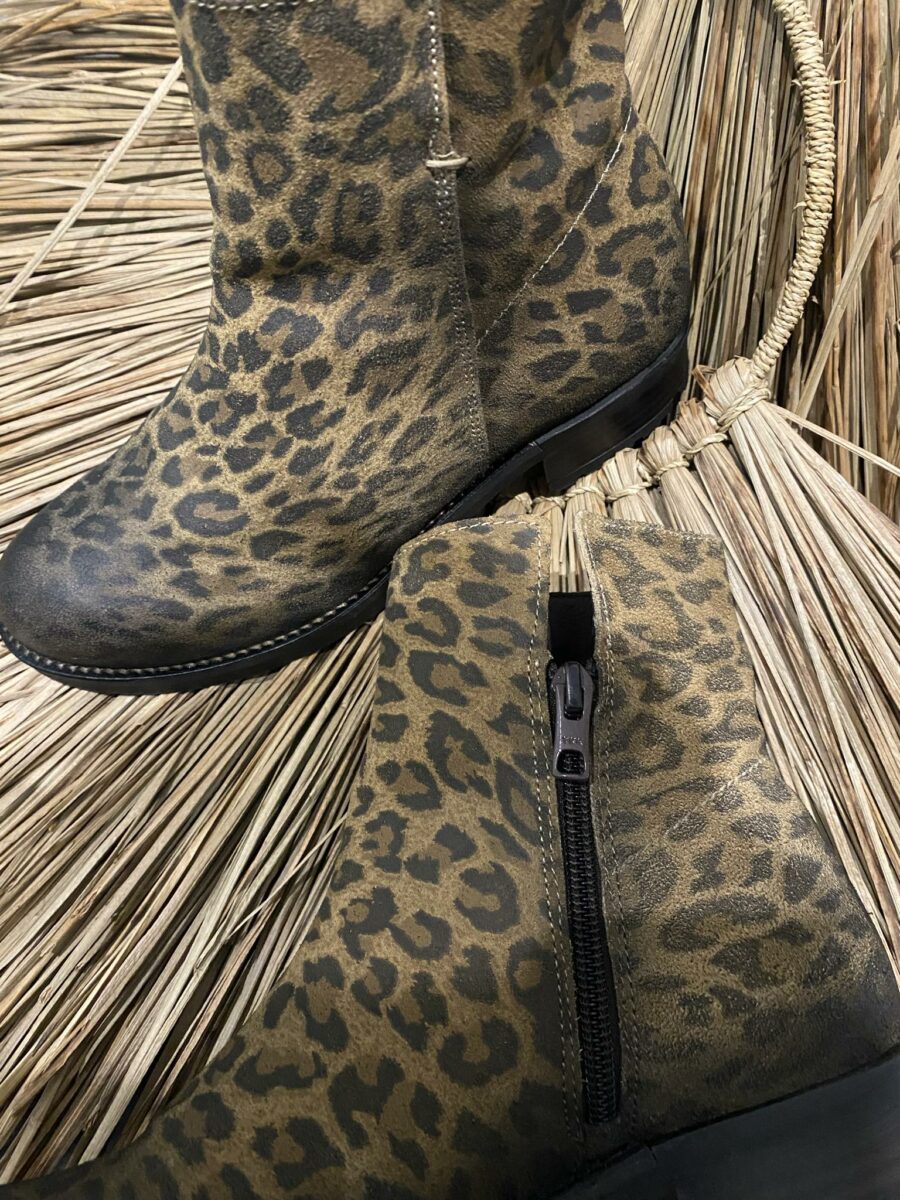 AMANVILLERS LEOPARD COGNAC – Image 13