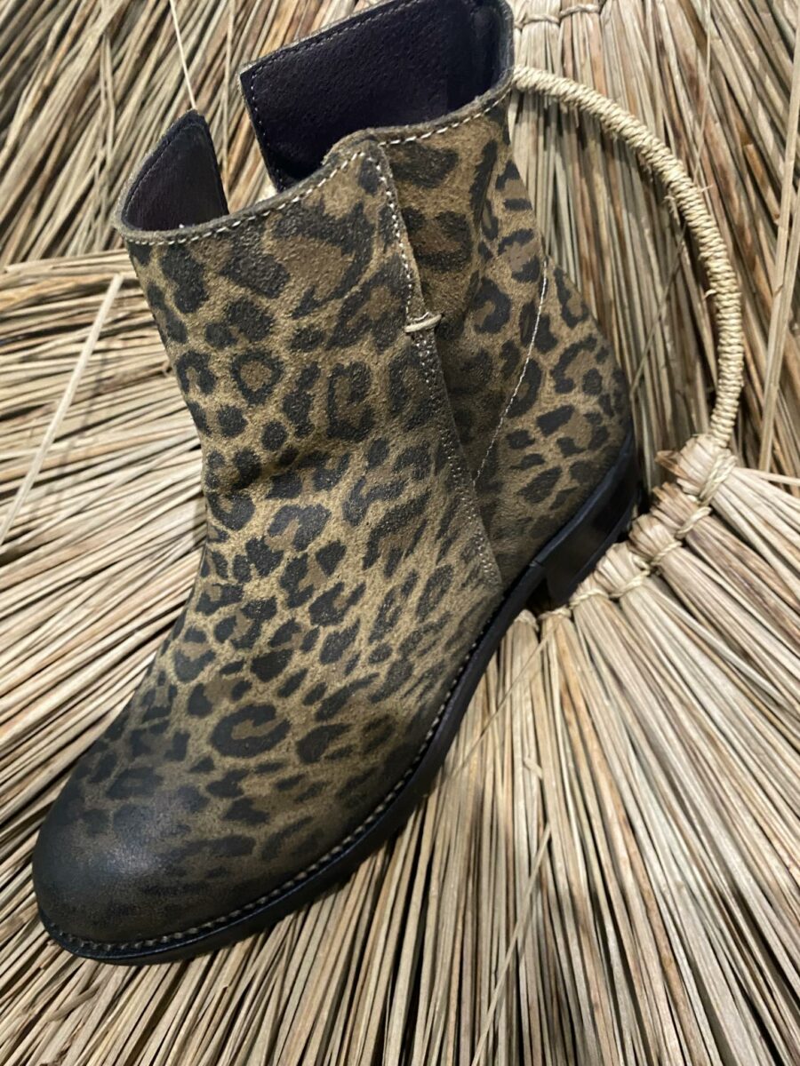 AMANVILLERS LEOPARD COGNAC – Image 14