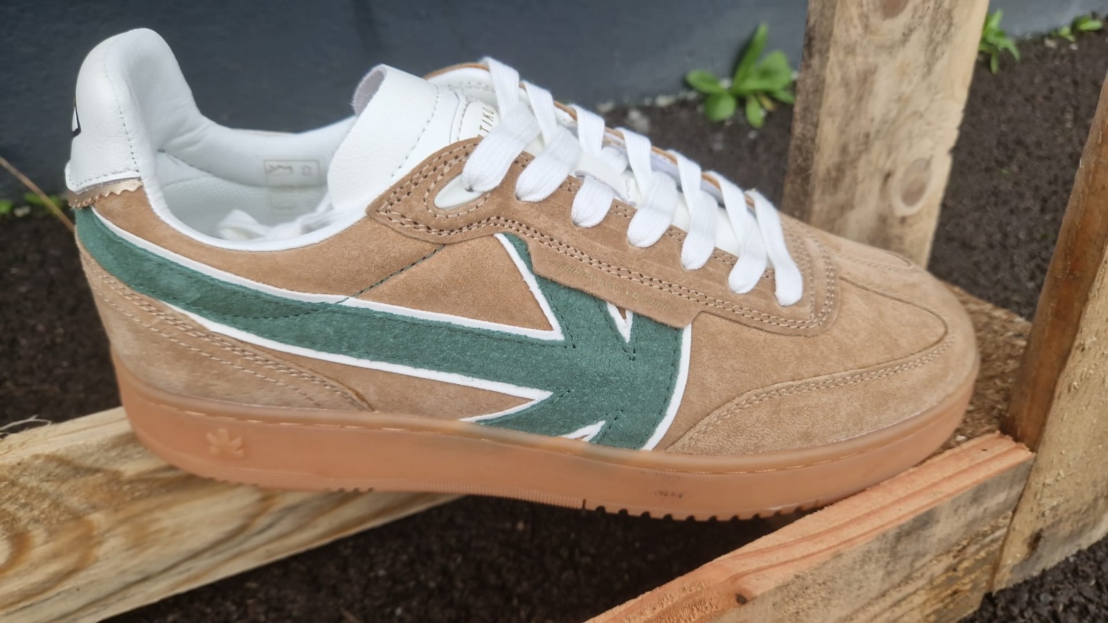 Baskets KAOTIKO Boston V Suede Wood – Image 4