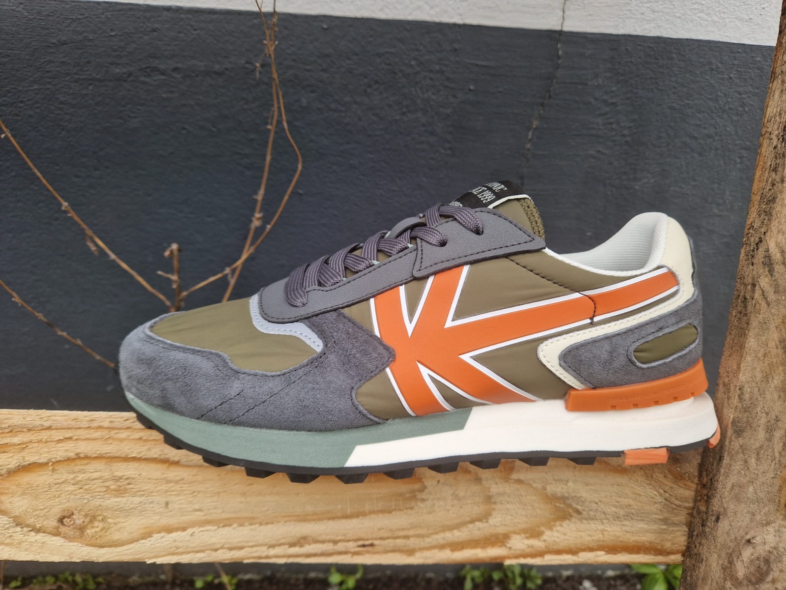 Sneakers KAOTIKO Vancouver Wood Orbit Olive – Image 5