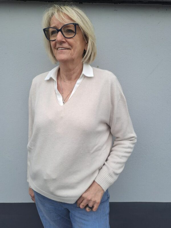 Pull col V Alexandre Laurent beige