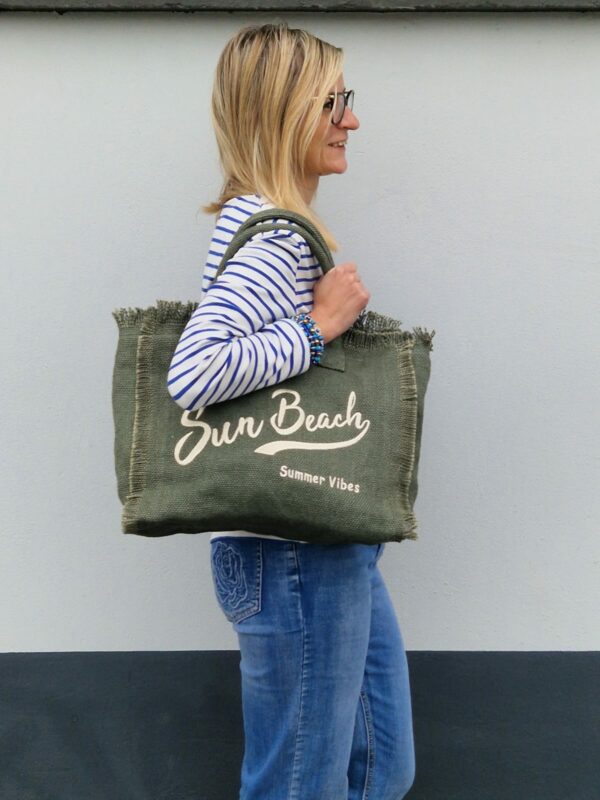 sac de plage sun beach vert kaki spacieux avec frange stylée.