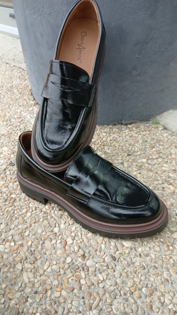 Mocassin vernis noir Etouvelles Coco & Abricot profil
