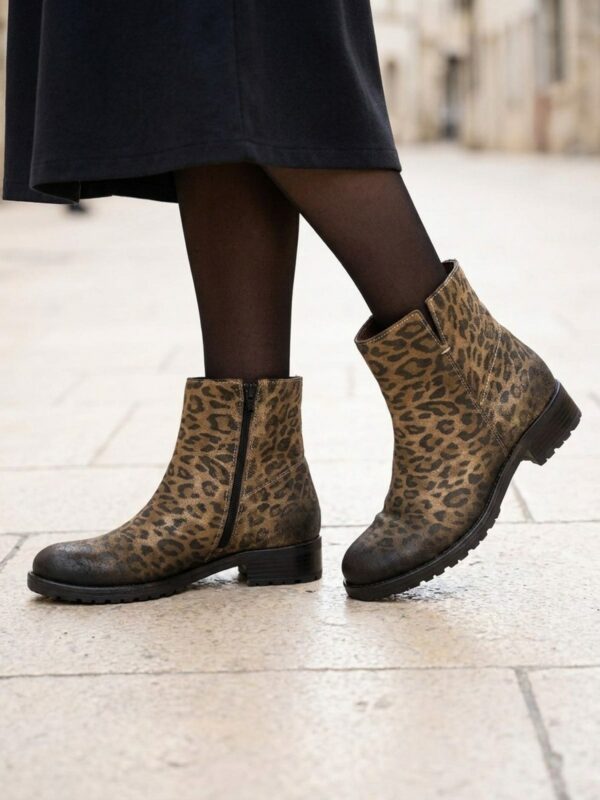 Bottines Coco & Abricot Amanvillers Leopard Cognac, vue portée