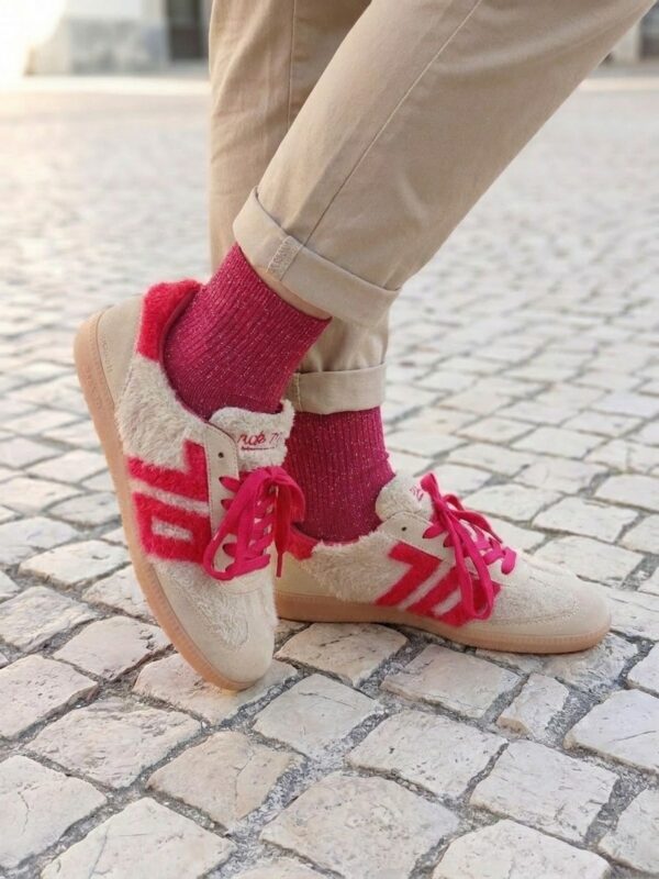 Basket Back 70 crème à fourrure et 70 fuchsia, vue portée