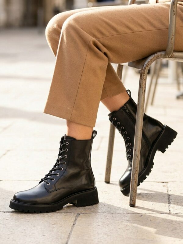 Bottines Coco & Abricot Labastide Noir, vue portée