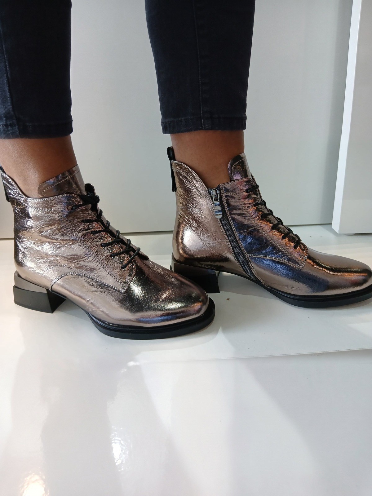 Bottine Metamorfose Bairong plomb métallisé à lacets et zip - vue 2
