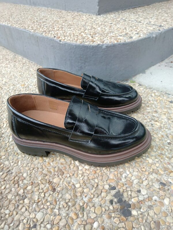 Mocassins vernis noirs Etouvelles Coco & Abricot